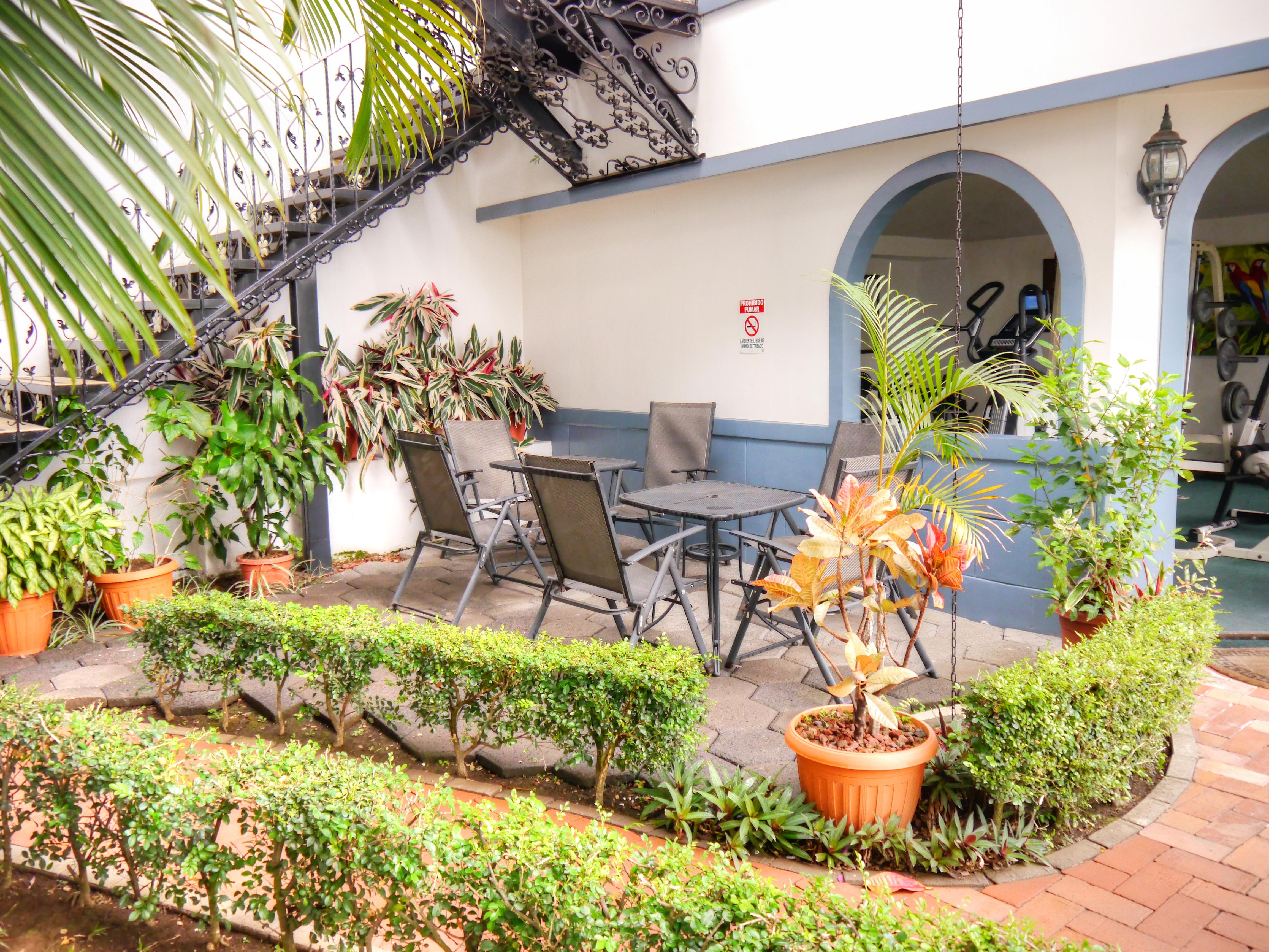 Hotel Santo Tomas / Historical